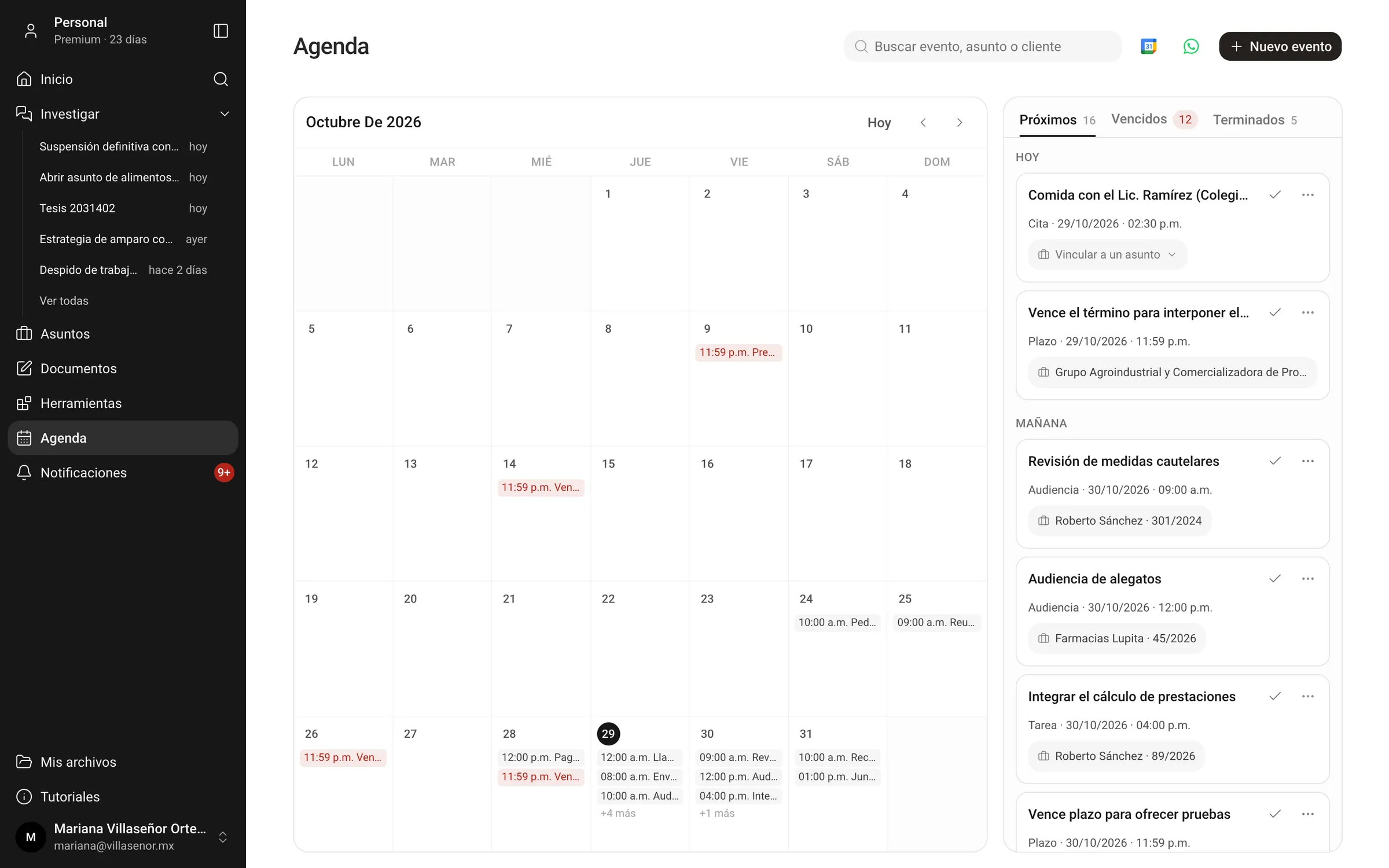 Quetzalli IA monthly calendar with hearings, deadlines and appointments, plus the list of upcoming events linked to each matter